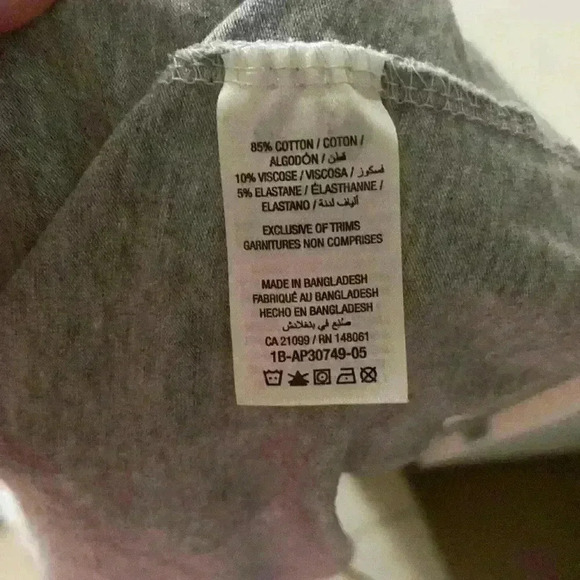 Ardene Cropped Short-Sleeve T-Shirt, grey tank size XL. - Picture 4 of 4